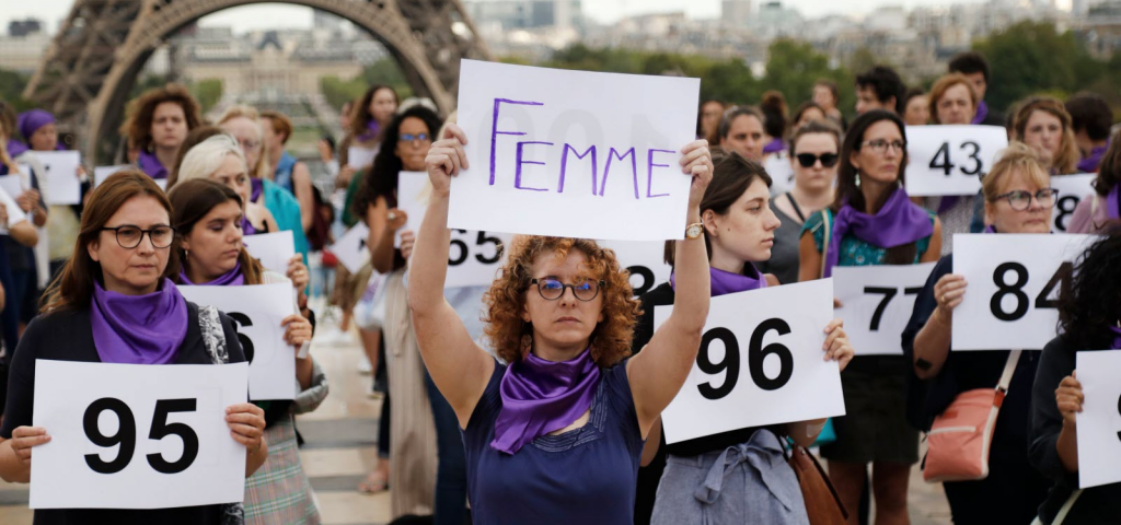 Le collectif quot nous toutes quot avait organise une manifestation au trocadero a paris le 1er septembre pour denoncer le 100e feminicide de l annee 2019 photo zakaria abdelkafi afp 1576509580 1